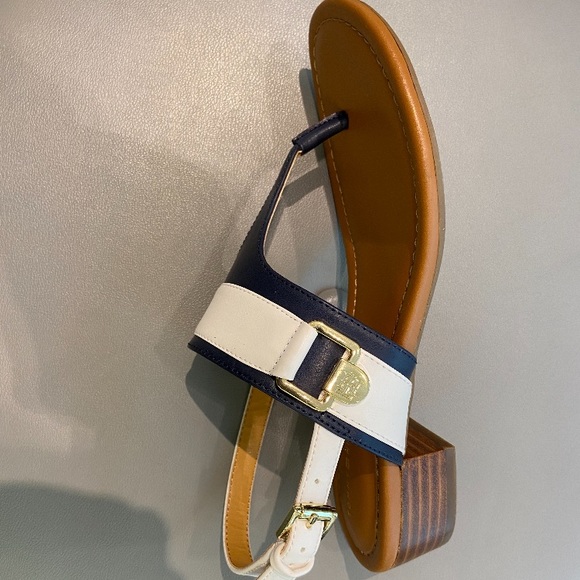 Sandals - Picture 1 of 2